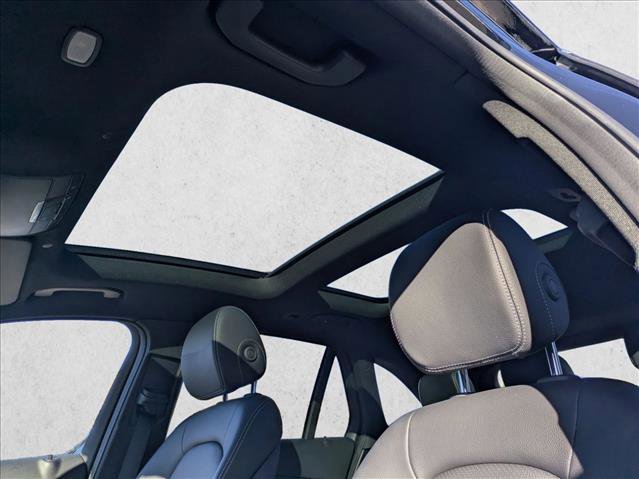 Used 2022 Mercedes-Benz GLC 300 4MATIC image 15