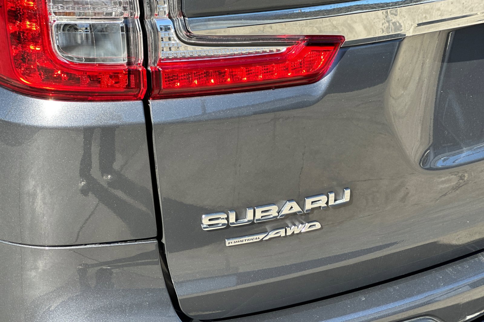 Used 2024 Subaru Ascent Limited w/ Technology Package image 29