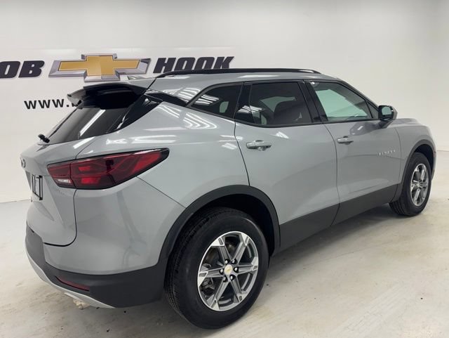 Used 2024 Chevrolet Blazer LT w/ Convenience Package FWD image 5
