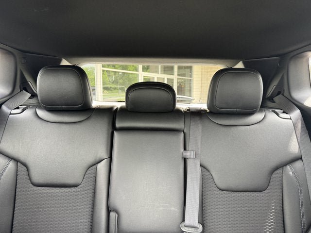 Used 2024 Jeep Compass Latitude AWD/4WD image 27