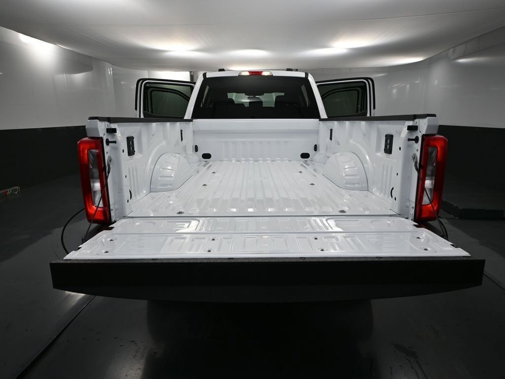 Used 2024 Ford F350 XLT w/ FX4 Off-Road Package image 39