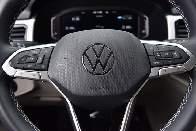 Certified 2022 Volkswagen Atlas SE w/ Panoramic Sunroof Package image 18