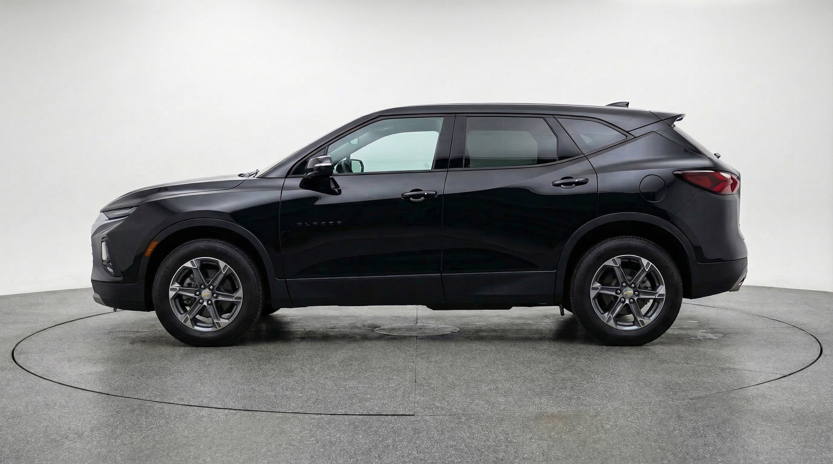 Used 2025 Chevrolet Blazer LT image 5