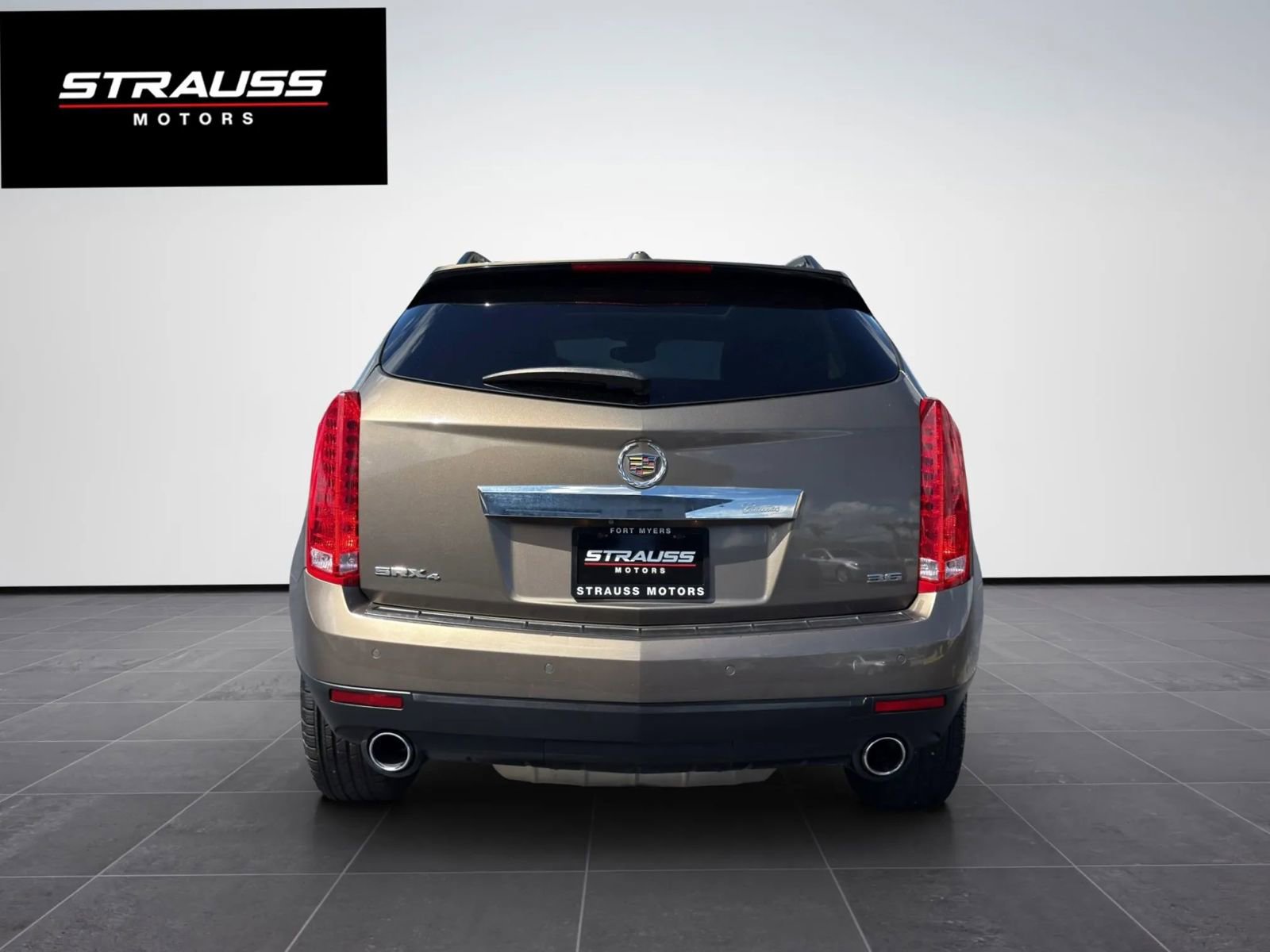 Used 2016 Cadillac SRX Luxury w/ Driver Awareness Package image 8