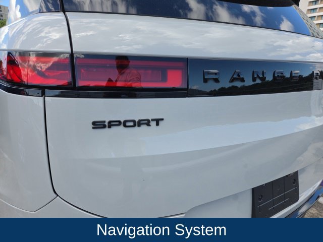 Used 2024 Land Rover Range Rover Sport Dynamic SE AWD/4WD image 9