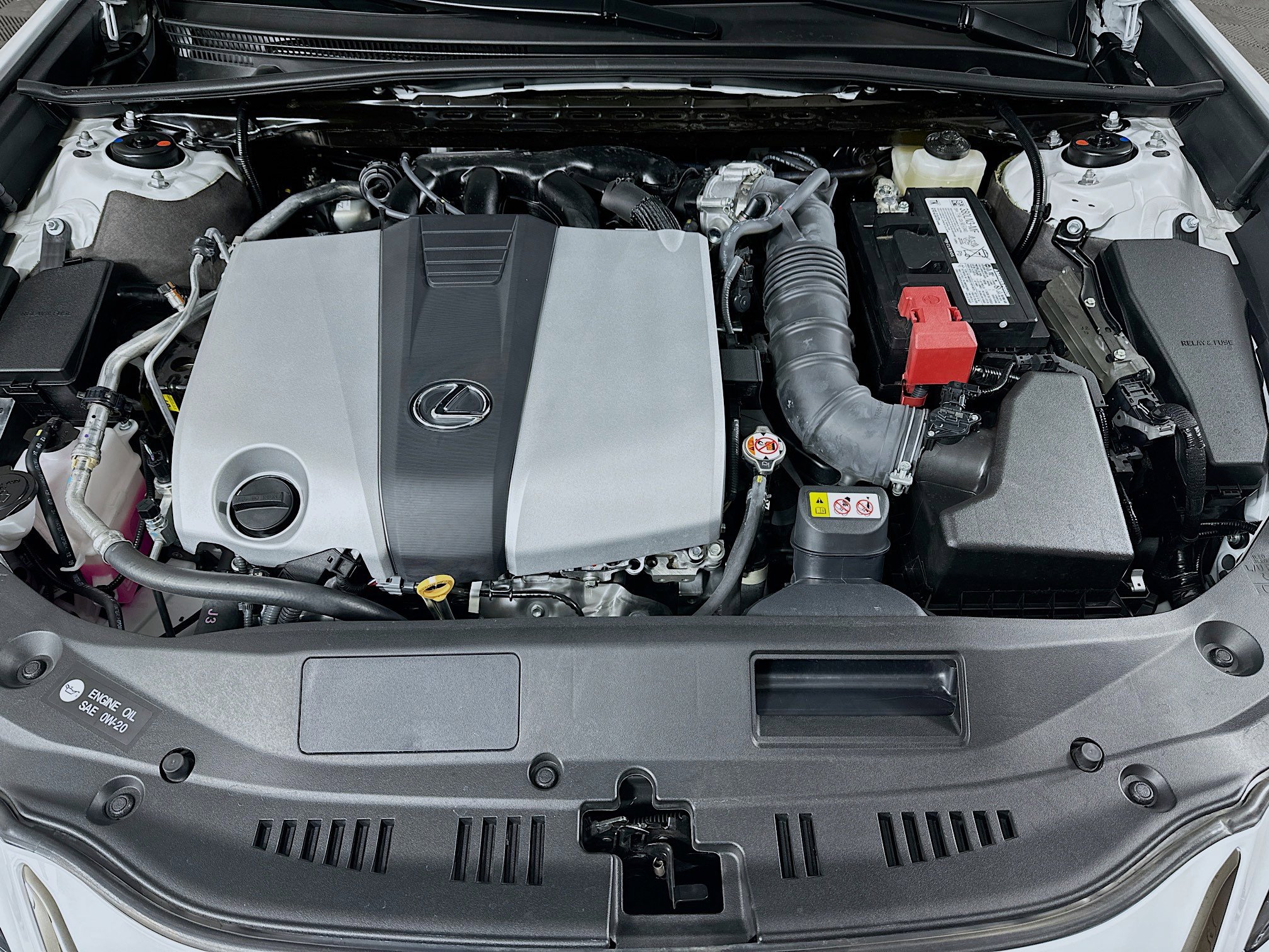 Certified 2025 Lexus ES 350 w/ Accessory Package (Z2) image 28