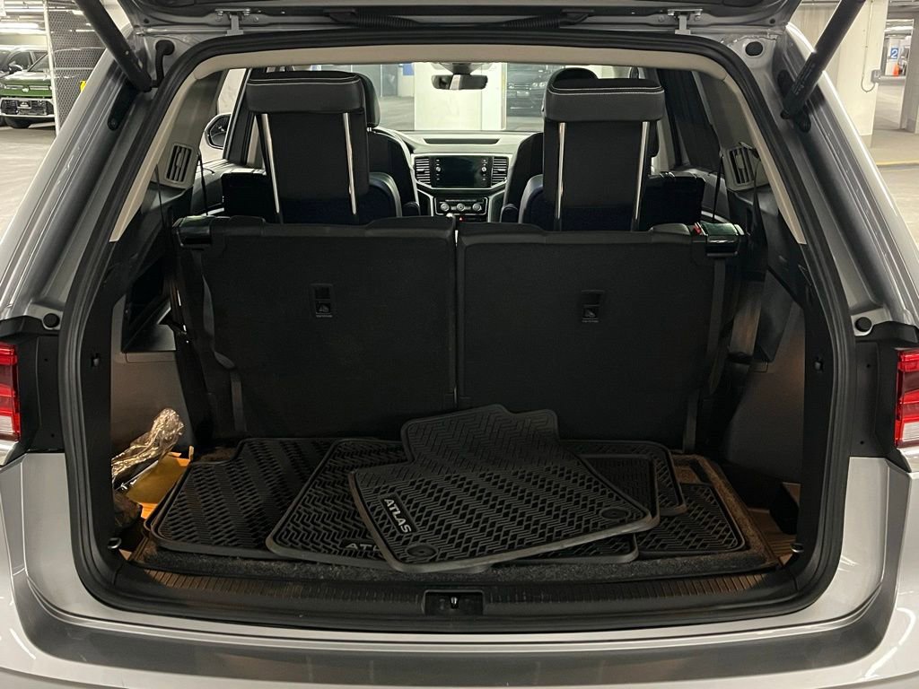 Used 2023 Volkswagen Atlas SEL image 40