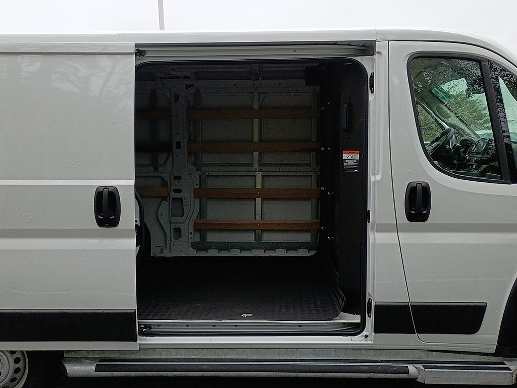 Used 2025 RAM ProMaster 2500 w/ U-Haul Equipment Group FWD image 15