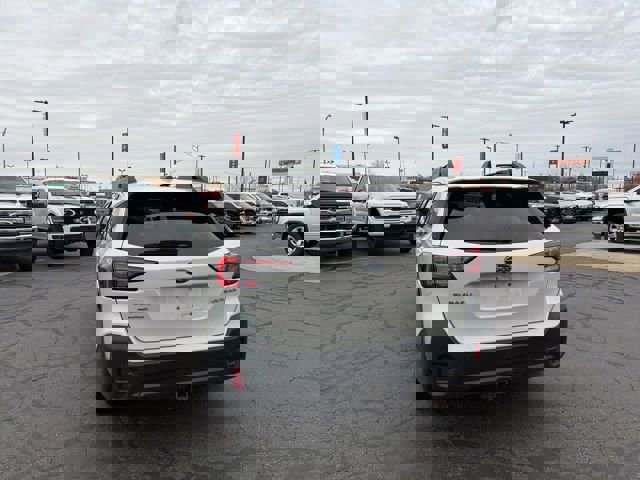 Used 2021 Subaru Outback Premium image 10