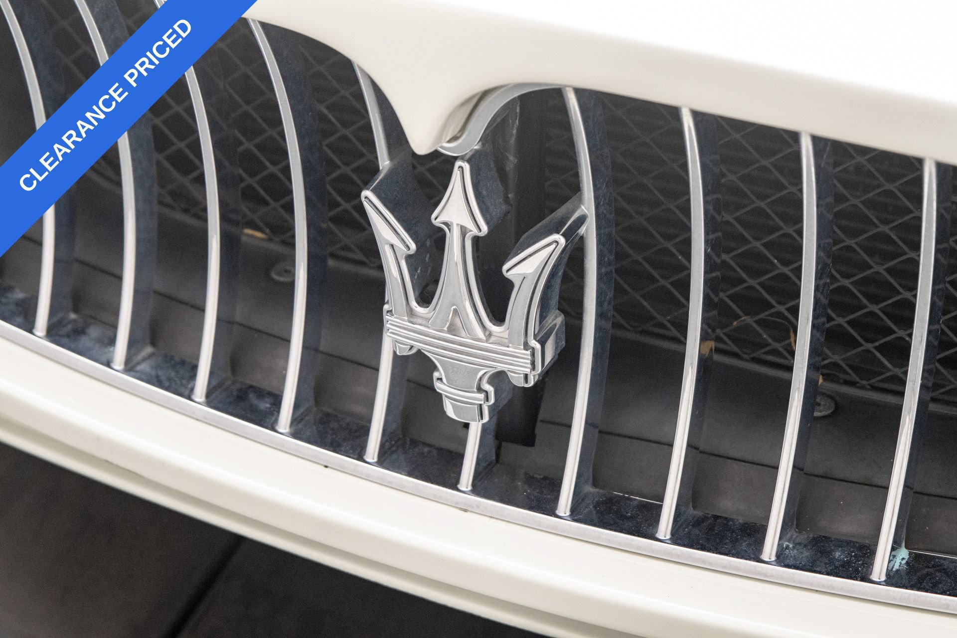 Used 2013 Maserati GranTurismo Convertible RWD image 46