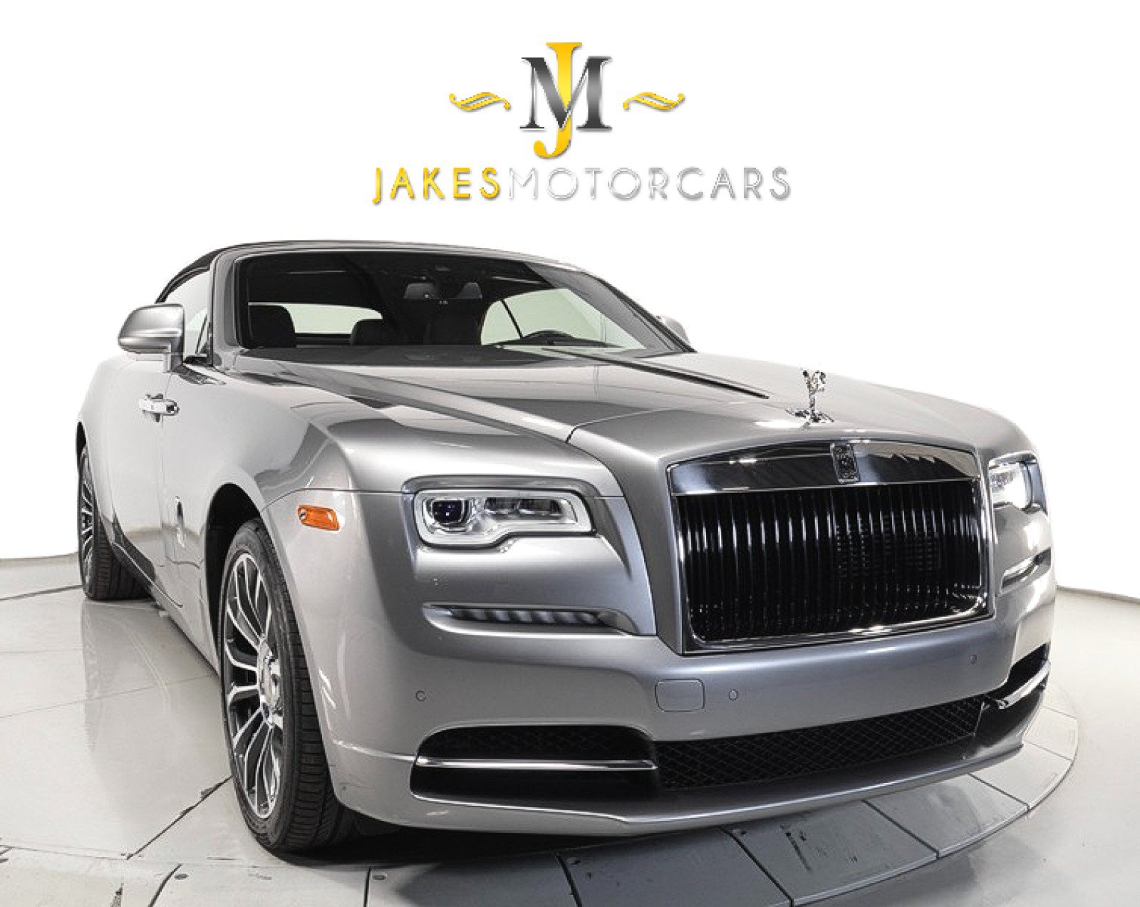 Used 2019 Rolls-Royce Dawn RWD image 18