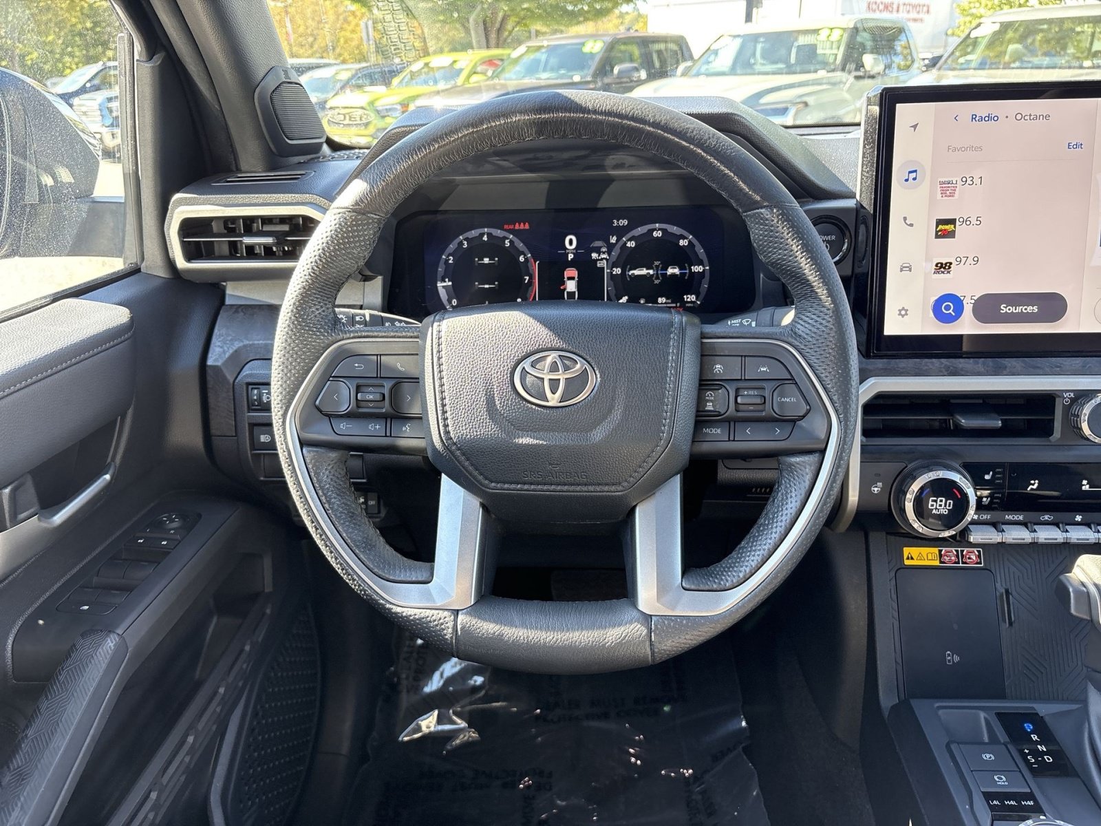 Used 2024 Toyota Tacoma Limited AWD/4WD image 16