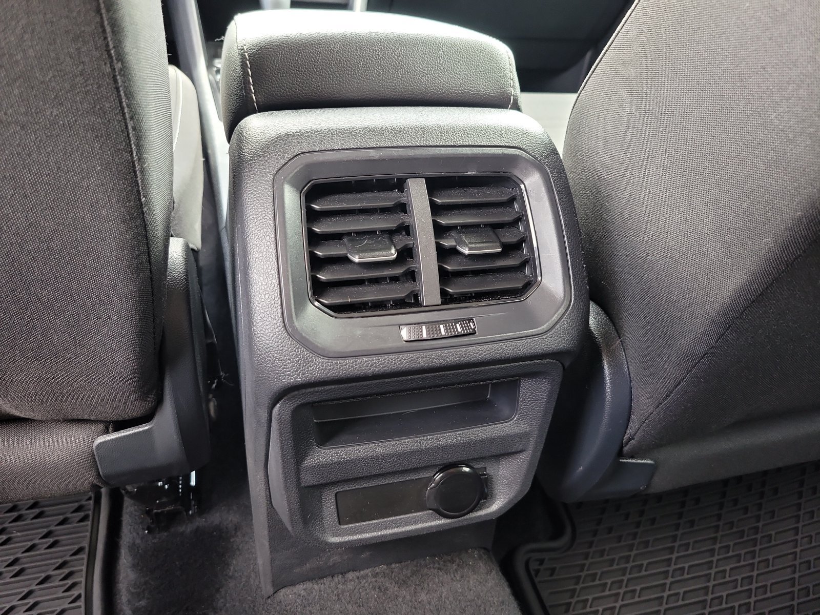 Used 2024 Volkswagen Tiguan S FWD image 11