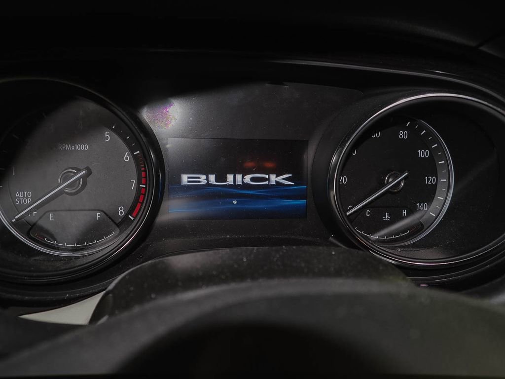 Certified 2023 Buick Encore GX Select image 9