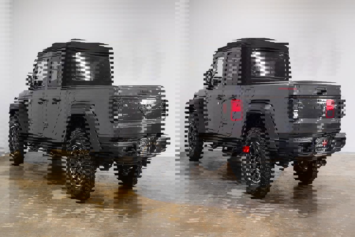 Used 2020 Jeep Gladiator Sport w/ Quick Order Package 24S image 11