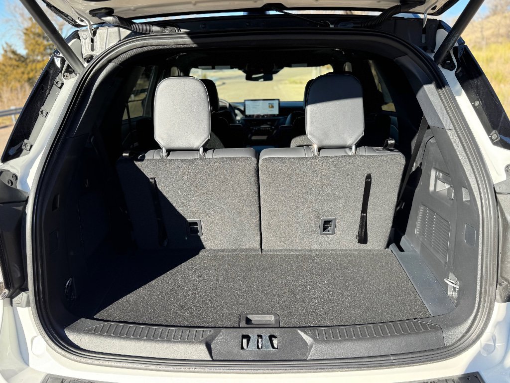 New 2026 Ford Explorer ST-Line w/ ST-Line Street Pack image 14