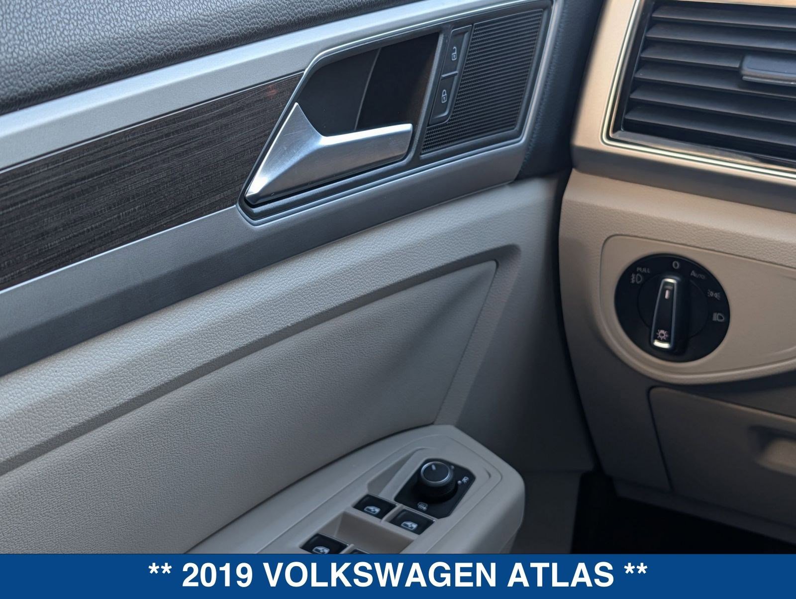 Used 2019 Volkswagen Atlas SEL image 24