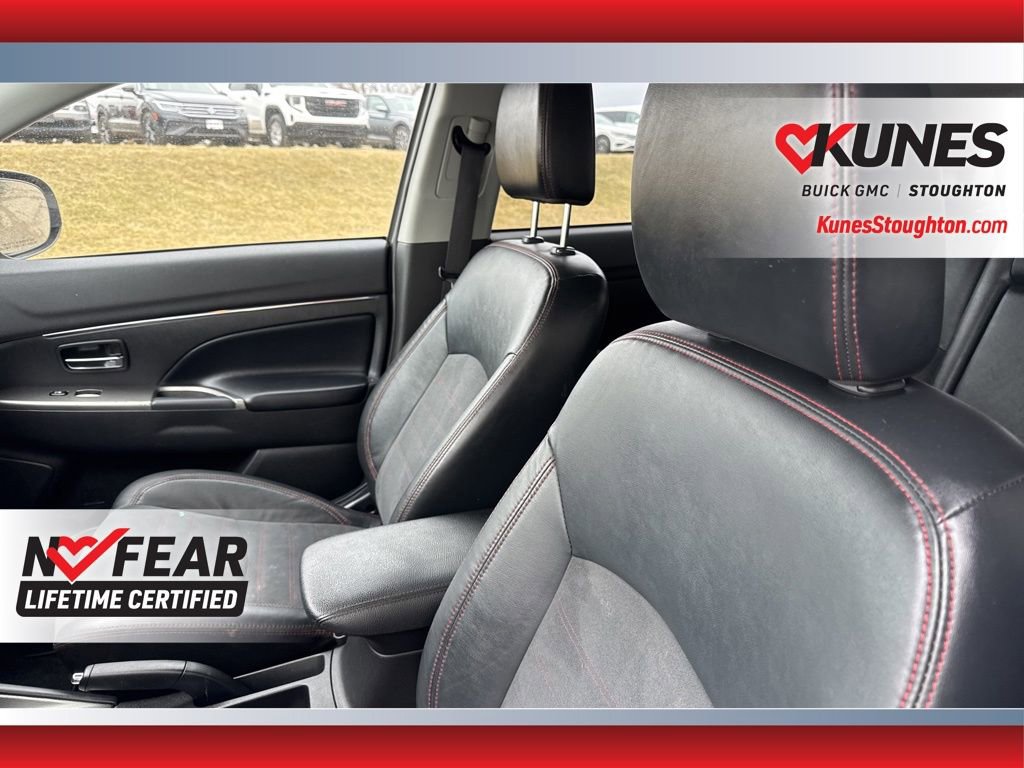 Used 2022 Mitsubishi Outlander Sport SE image 24
