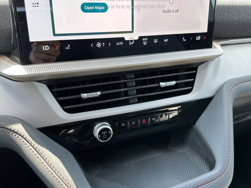 New 2026 Ford Explorer Active RWD image 29