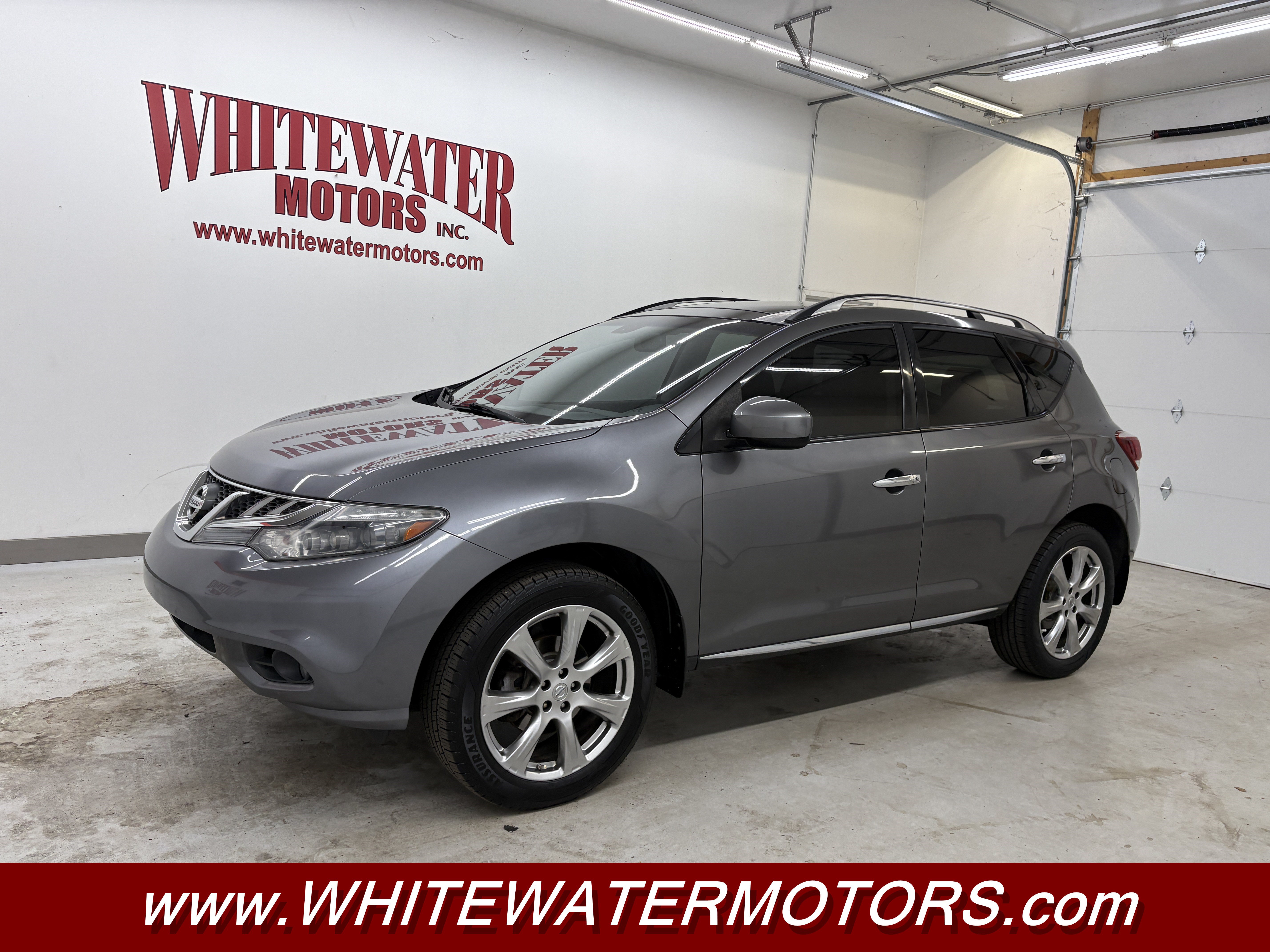 Used 2013 Nissan Murano LE w/ Platinum Pkg FWD image 1