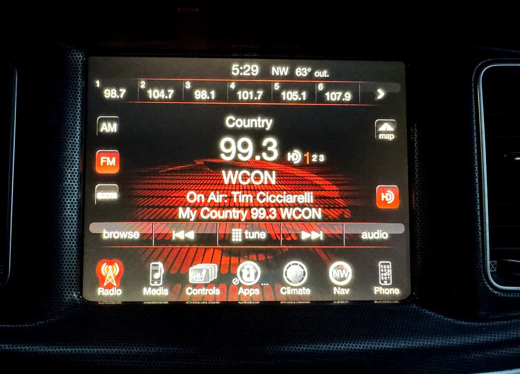 Used 2016 Dodge Charger SRT w/ Technology Group image 18