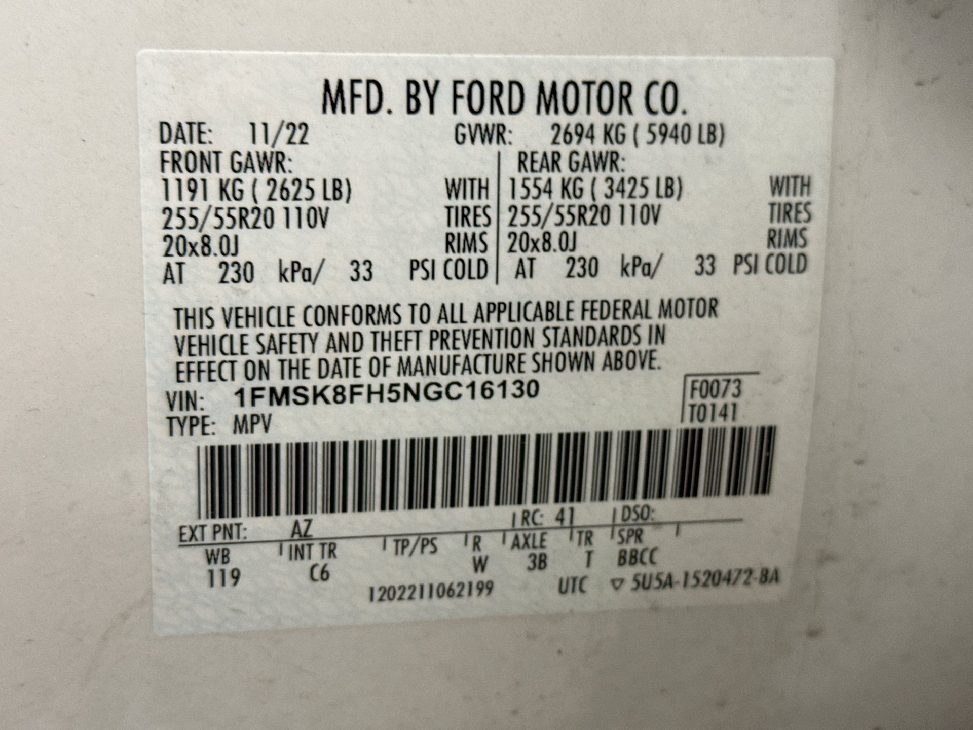 Used 2022 Ford Explorer Limited w/ Equipment Group 301A AWD/4WD image 26