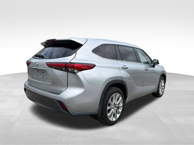 Used 2021 Toyota Highlander Limited AWD/4WD image 5