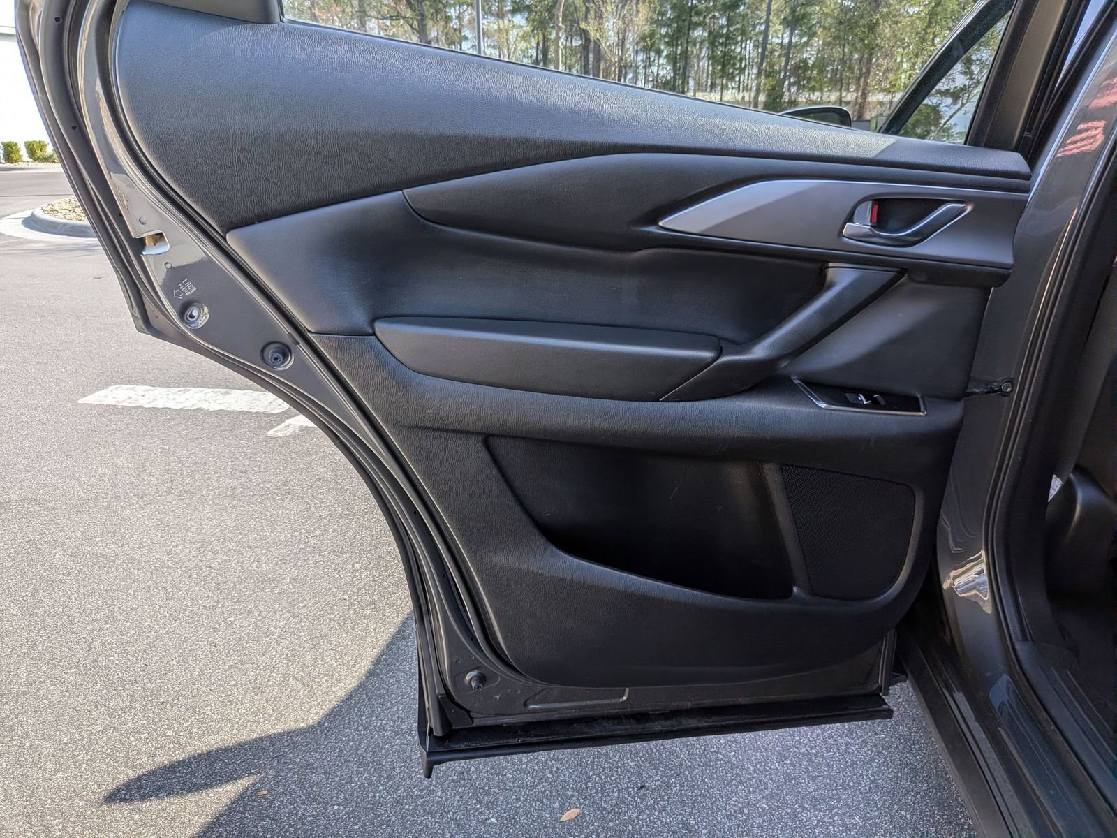 Used 2018 MAZDA CX-9 Touring image 26