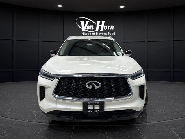 Used 2025 INFINITI QX60 Luxe AWD/4WD image 2