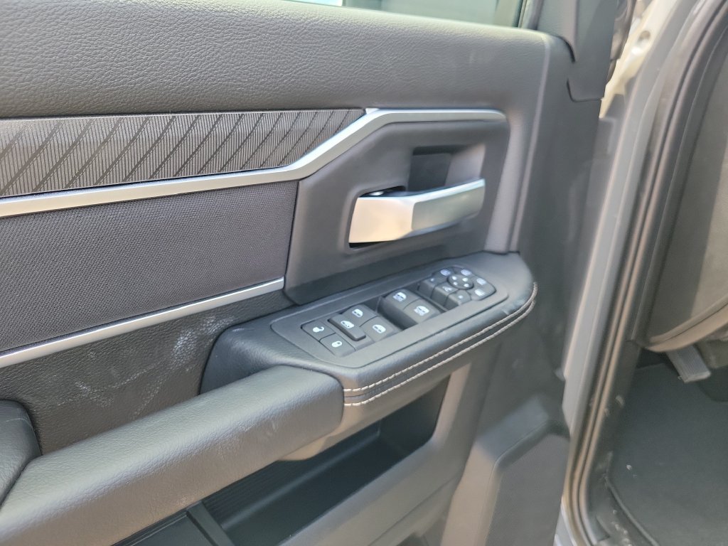 New 2026 RAM 2500 Big Horn AWD/4WD image 15
