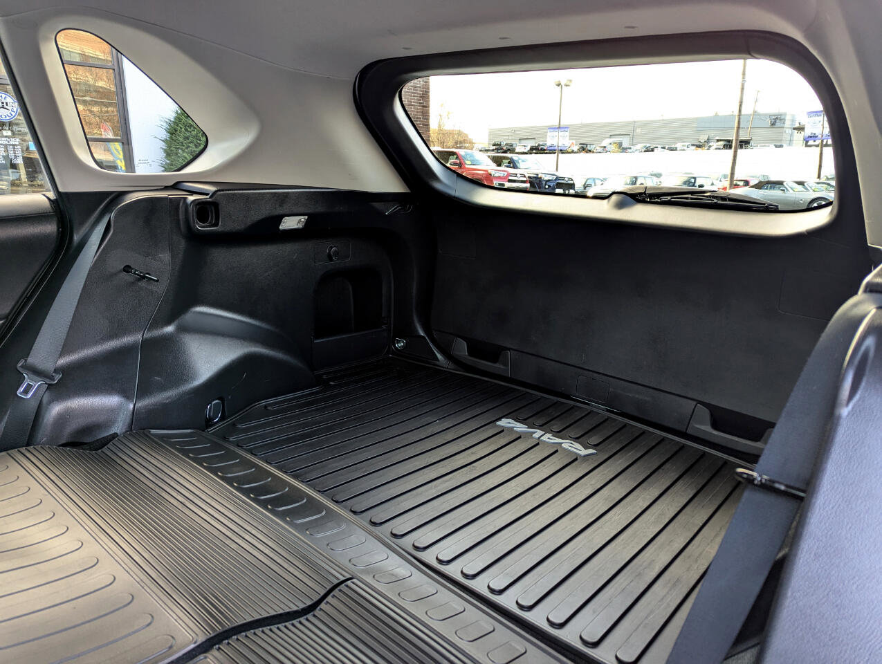 Used 2019 Toyota RAV4 XLE w/ Convenience Package image 50