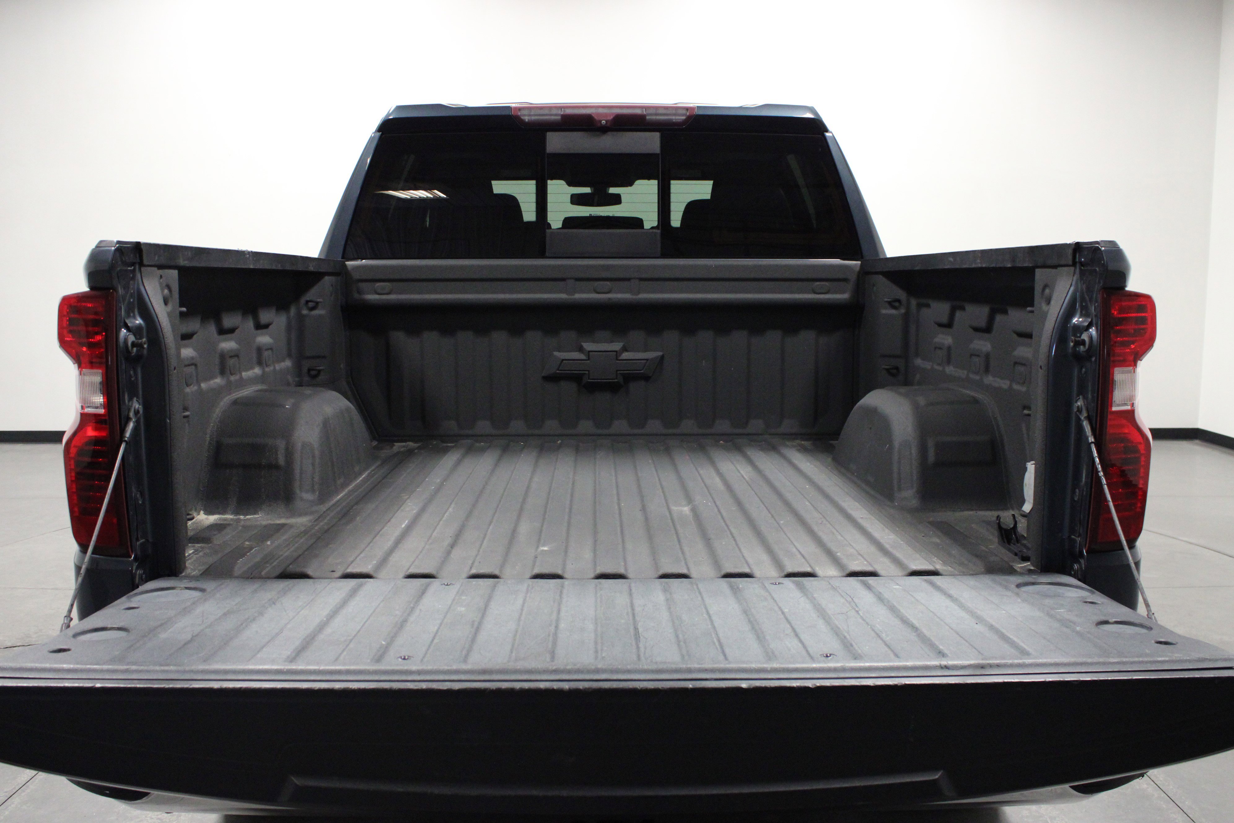 Used 2020 Chevrolet Silverado 1500 LT w/ All-Star Edition image 14