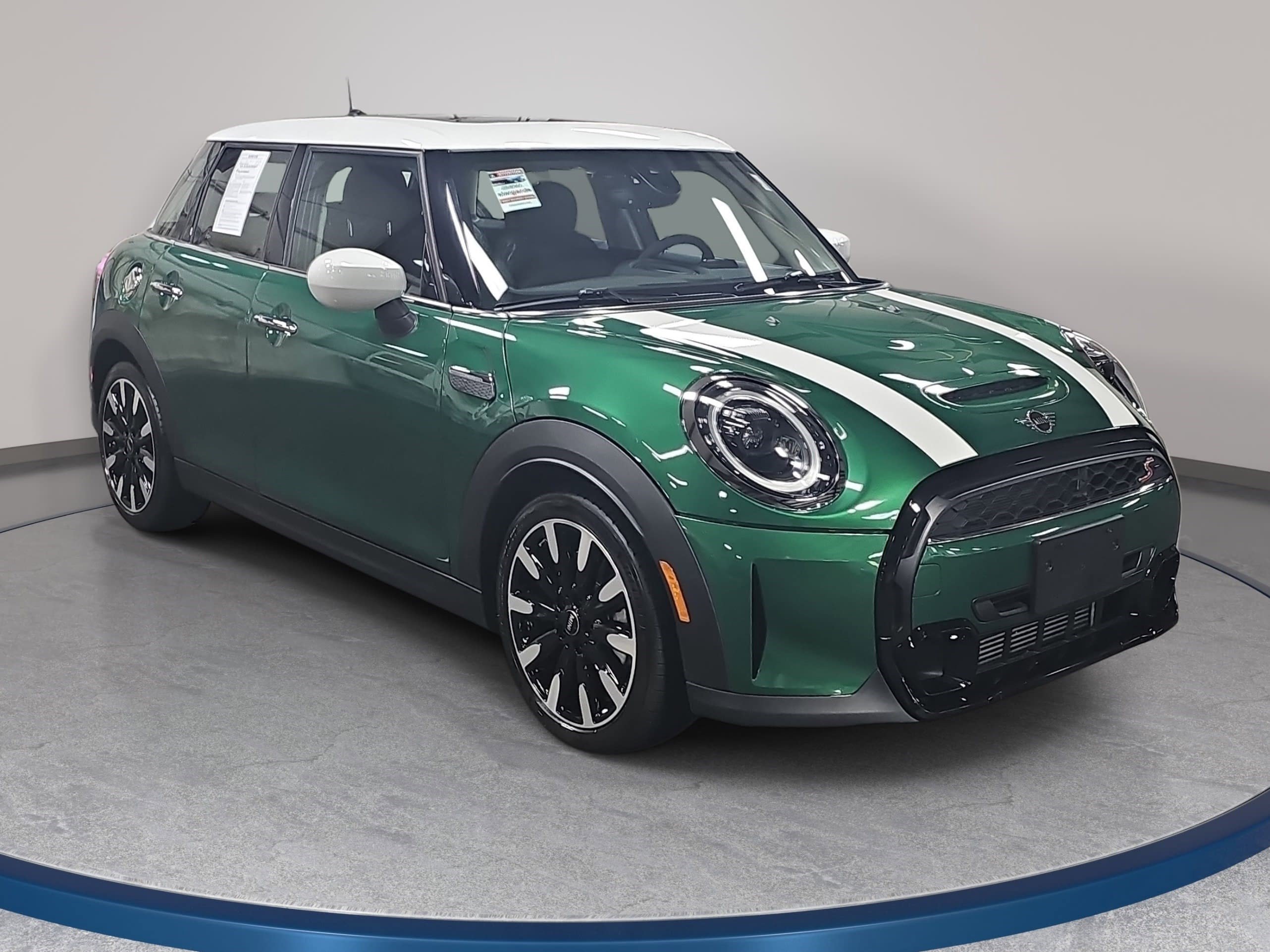 Used 2024 MINI Cooper S image 3