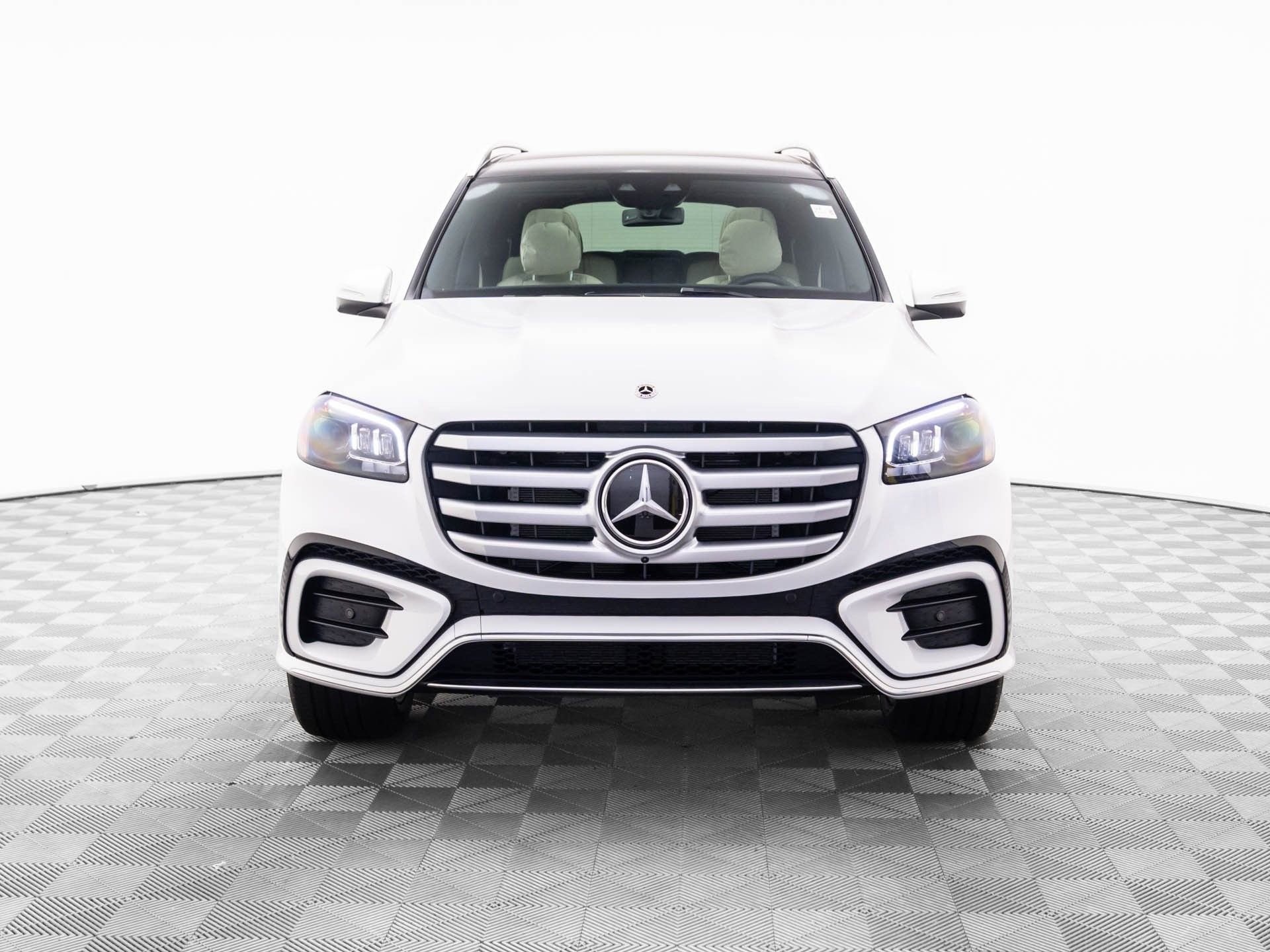 New 2026 Mercedes-Benz GLS 580 4MATIC image 9