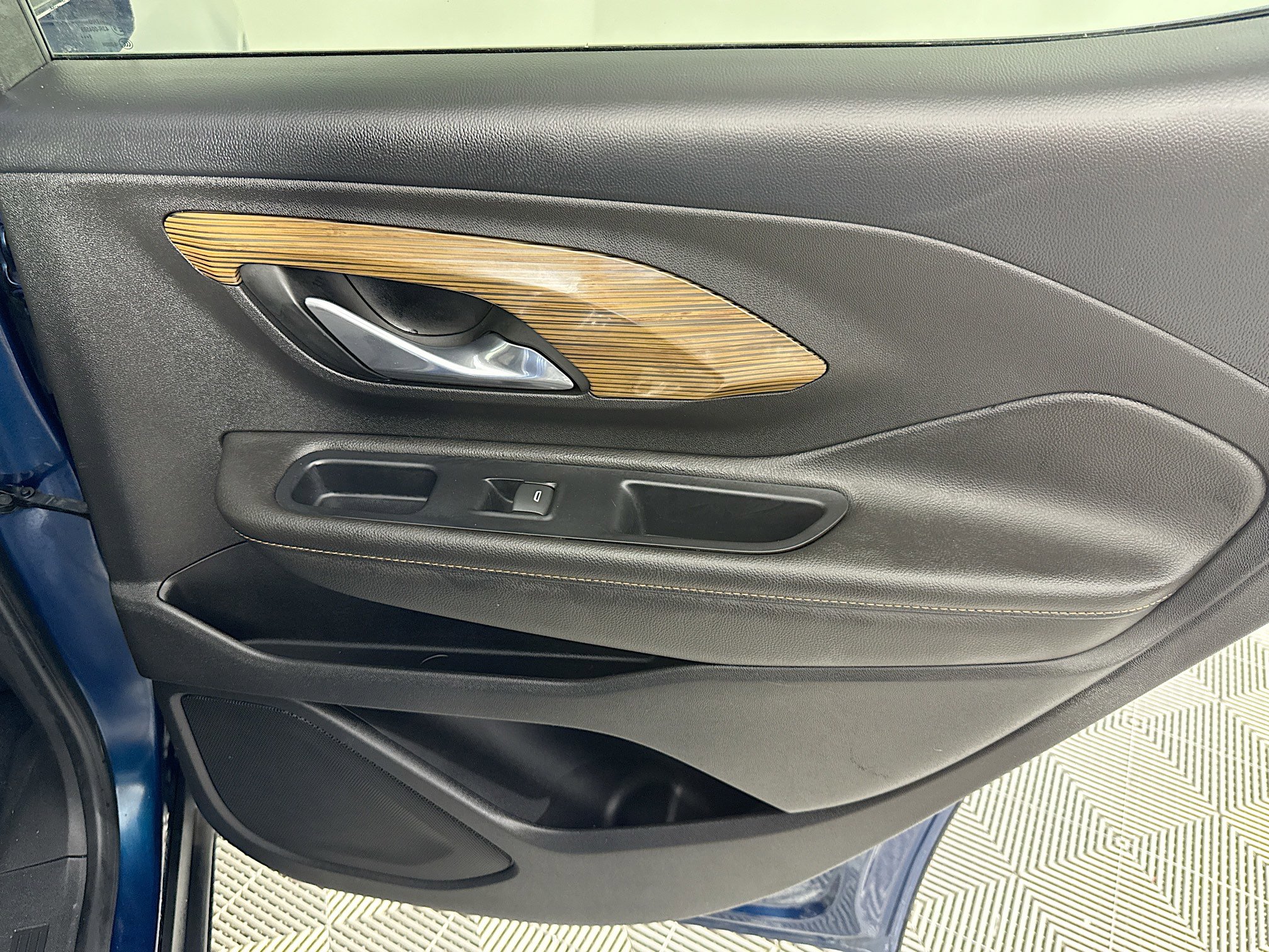 Used 2020 GMC Terrain SLE w/ Driver Convenience Package image 49