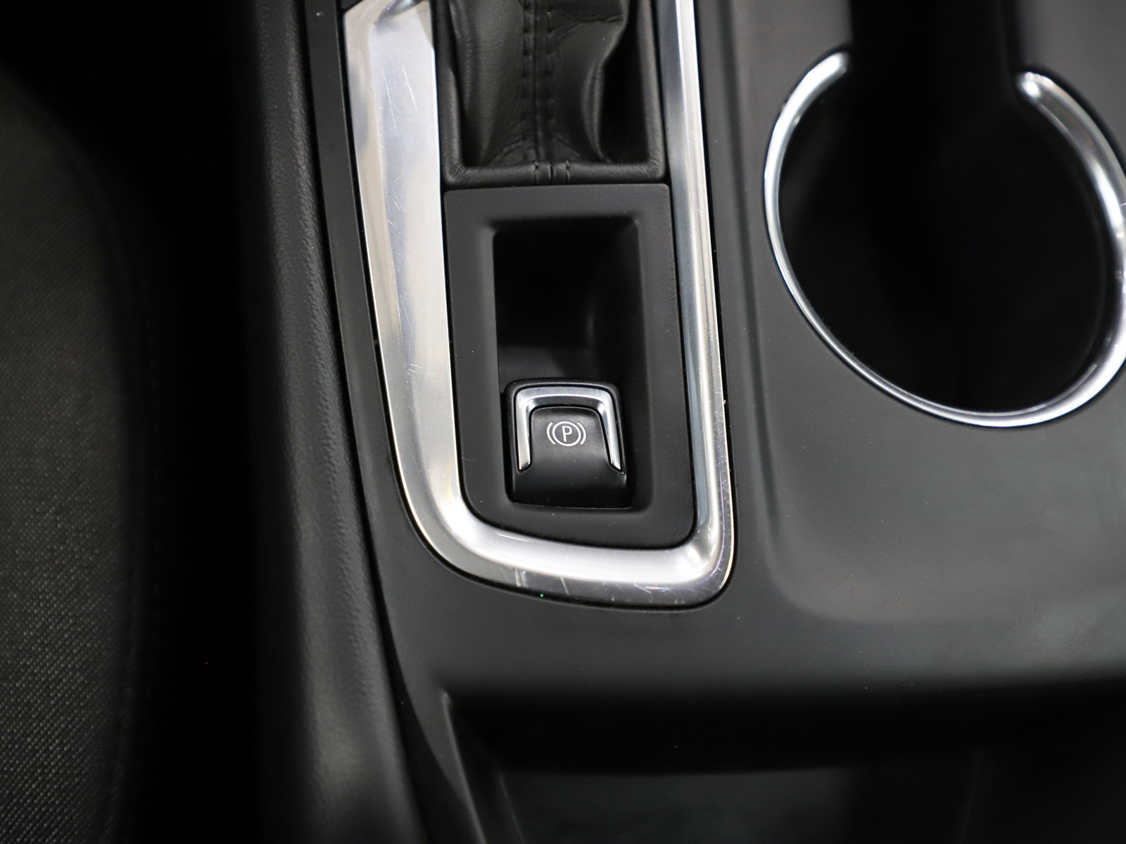 Used 2020 Chevrolet Equinox LT image 24