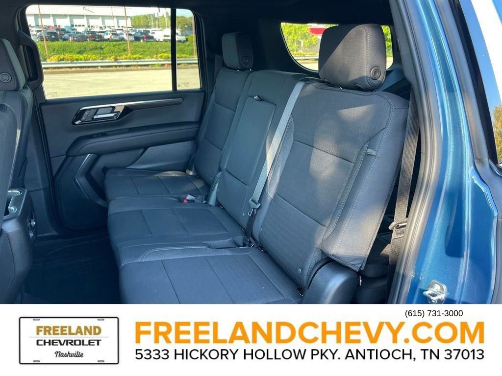 New 2025 Chevrolet Suburban LS image 20