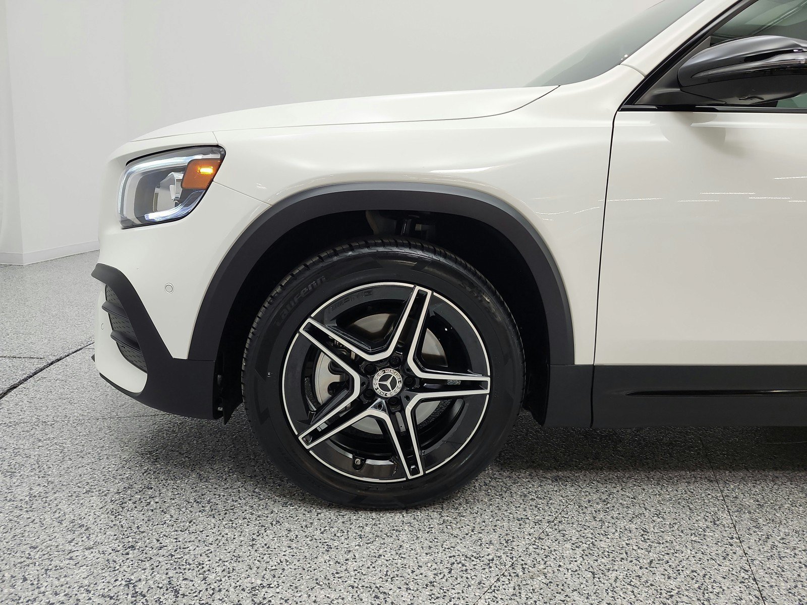 Used 2021 Mercedes-Benz GLB 250 image 21