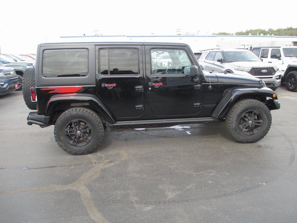 Used 2017 Jeep Wrangler Unlimited Sahara image 3