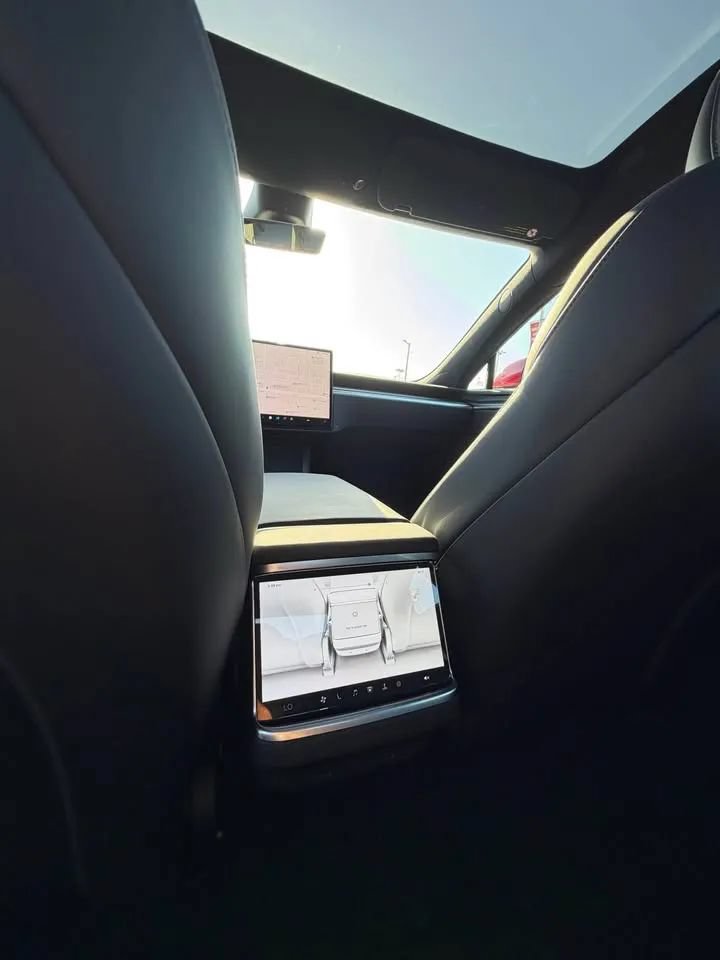 Used 2024 Tesla Model S Plaid AWD/4WD image 9