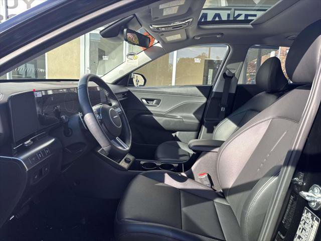 Used 2025 Hyundai Kona Limited image 18