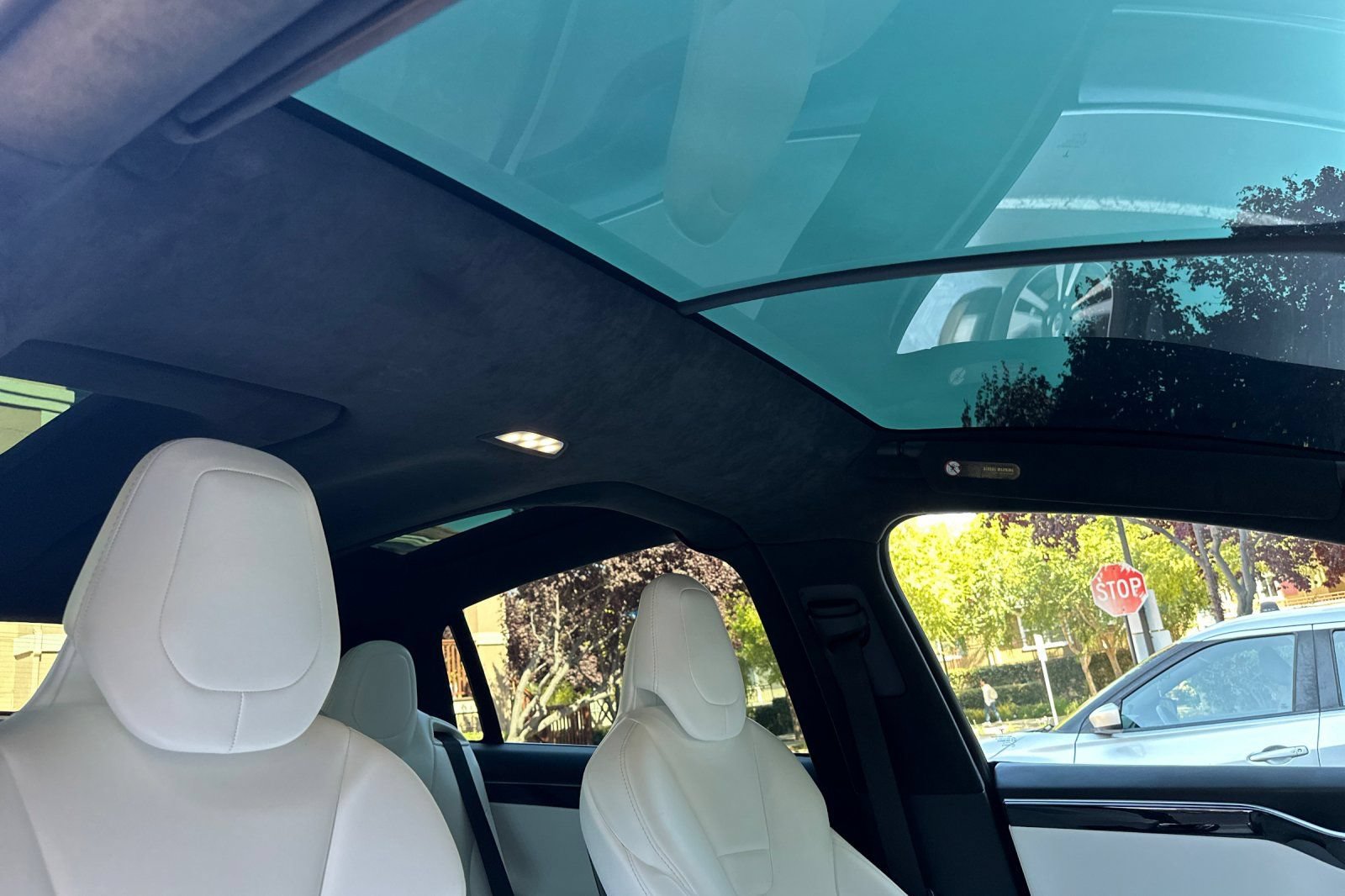 Used 2017 Tesla Model X 100D AWD/4WD image 17