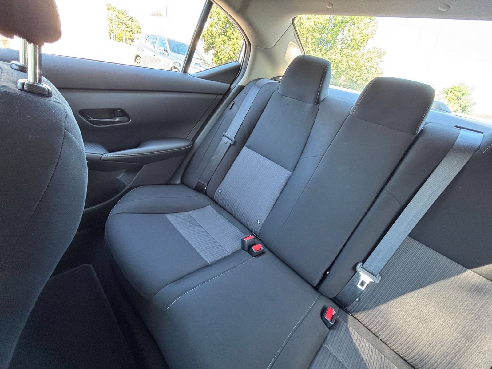 Used 2025 Nissan Sentra SV FWD image 39