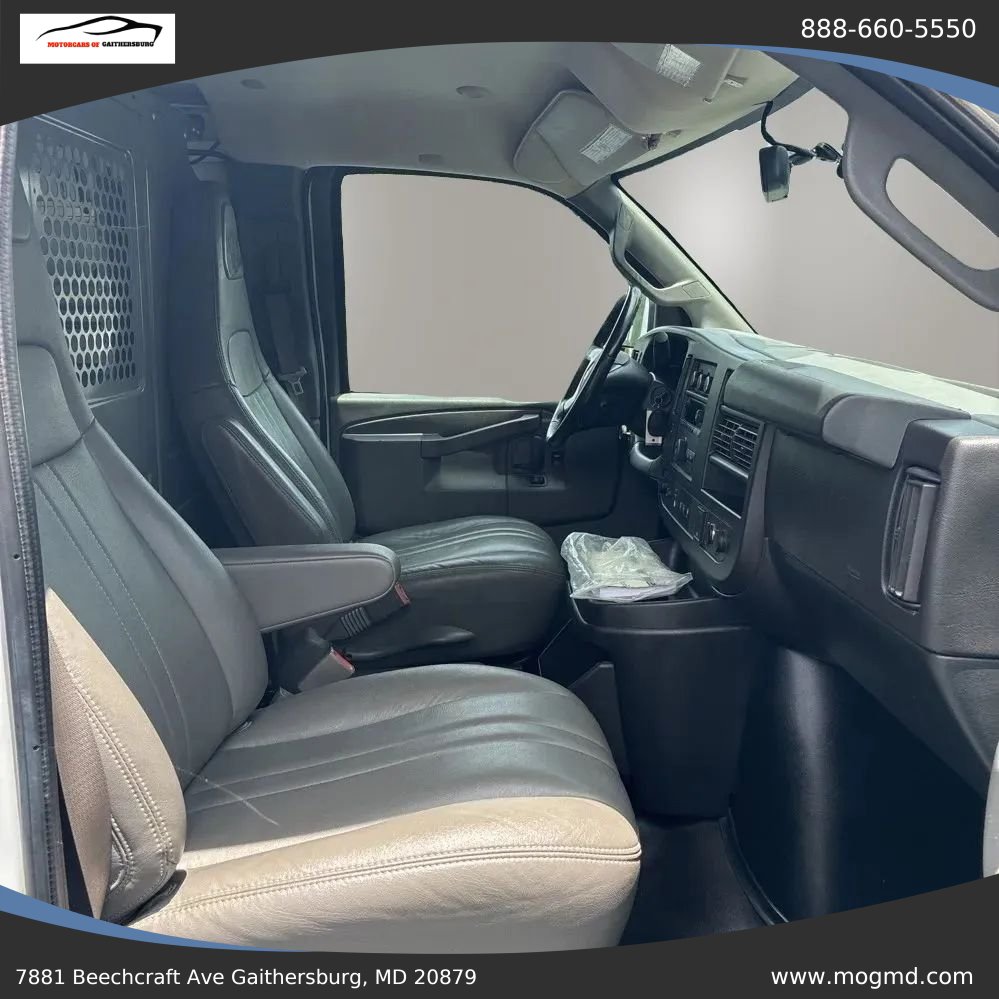 Used 2019 Chevrolet Express 2500 w/ Driver Convenience Package RWD image 5