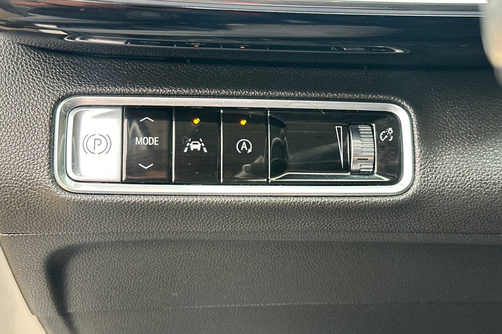 Used 2024 Buick Envision Preferred AWD/4WD image 42