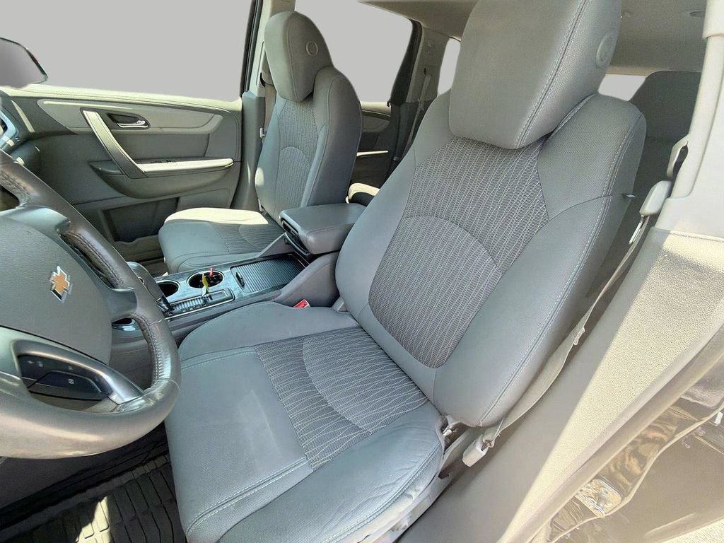 Used 2016 Chevrolet Traverse LT w/ Style and Technology Package AWD/4WD image 17