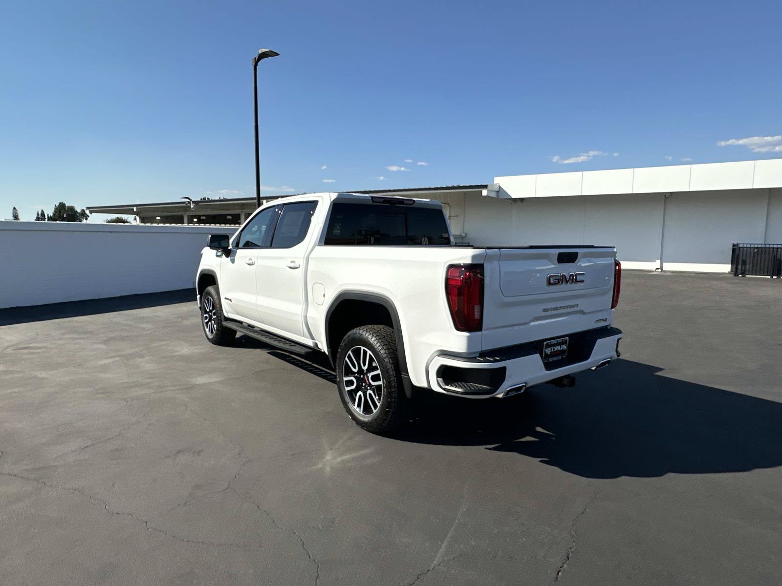 New 2026 GMC Sierra 1500 AT4 w/ AT4 Premium Package AWD/4WD image 7