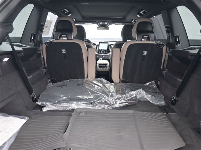 New 2026 Volvo XC90 B6 Ultra w/ Protection Package Premier image 32
