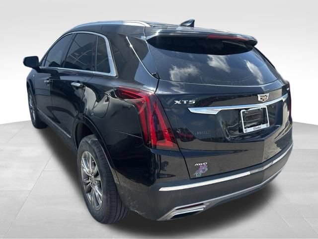 Used 2021 Cadillac XT5 Premium Luxury AWD/4WD image 4