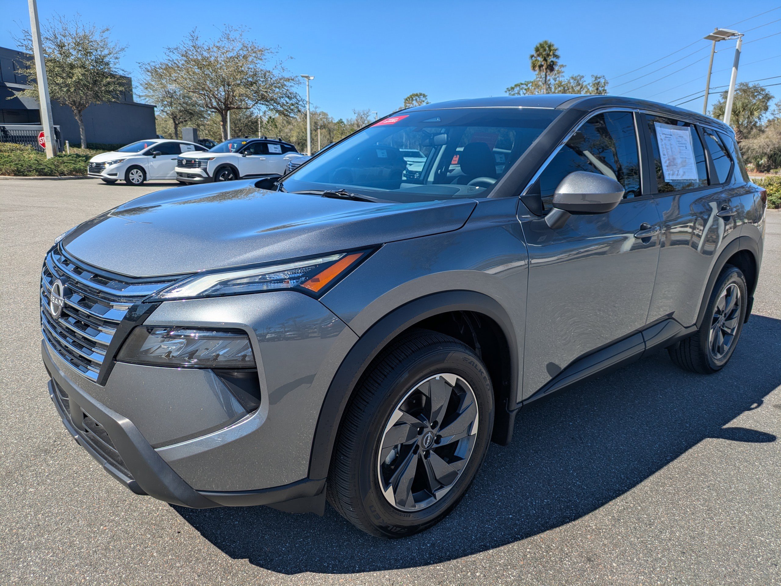 Certified 2025 Nissan Rogue SV image 8